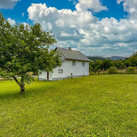 Holiday Home Veki*** Korenica Buitenkant foto